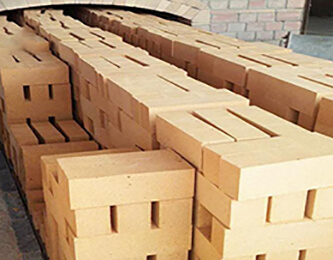 What are Refractory Bricks