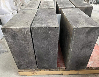 Strength Comparison between Silica Molybdenum Bricks and Magnesia Bricks