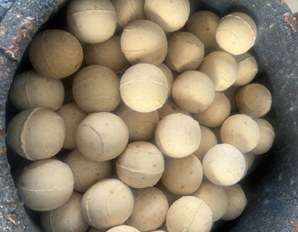 What Types Of Refractory Balls Are There?